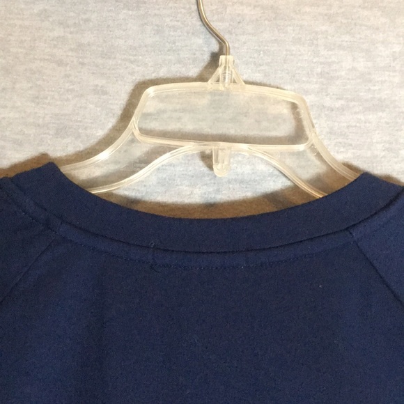 ISAAC MIZRAHI Embroidered Beautifully Long Line Buttery Soft Graphic Top - Picture 5 of 16